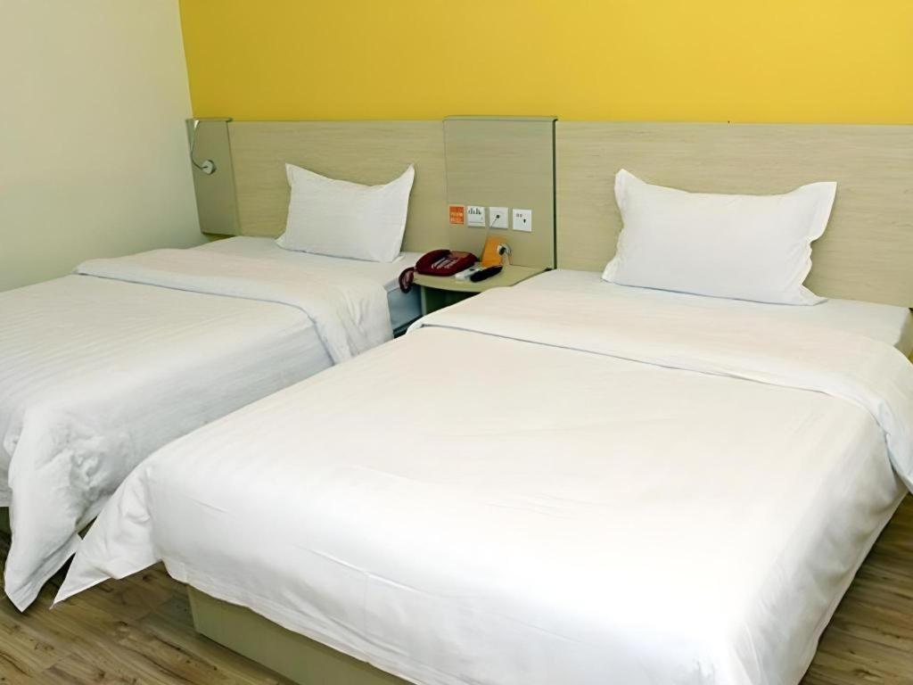 7 Days Inn Chengdu Sichuan University South Railway Station Екстер'єр фото