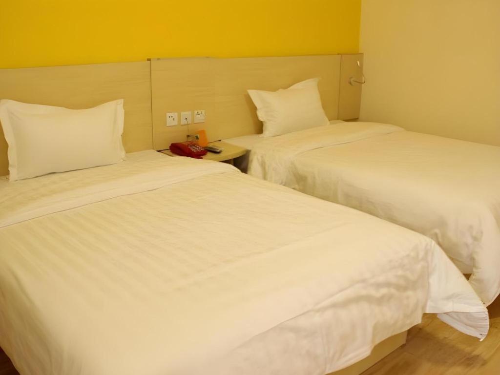 7 Days Inn Chengdu Sichuan University South Railway Station Екстер'єр фото
