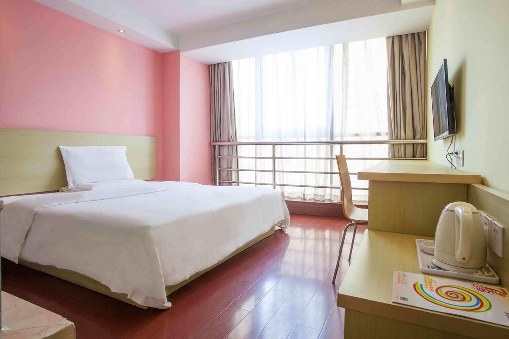 7 Days Inn Chengdu Sichuan University South Railway Station Номер фото